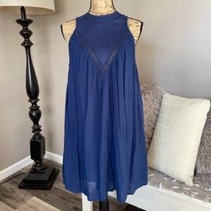 Adorable navy blue flowy dress!